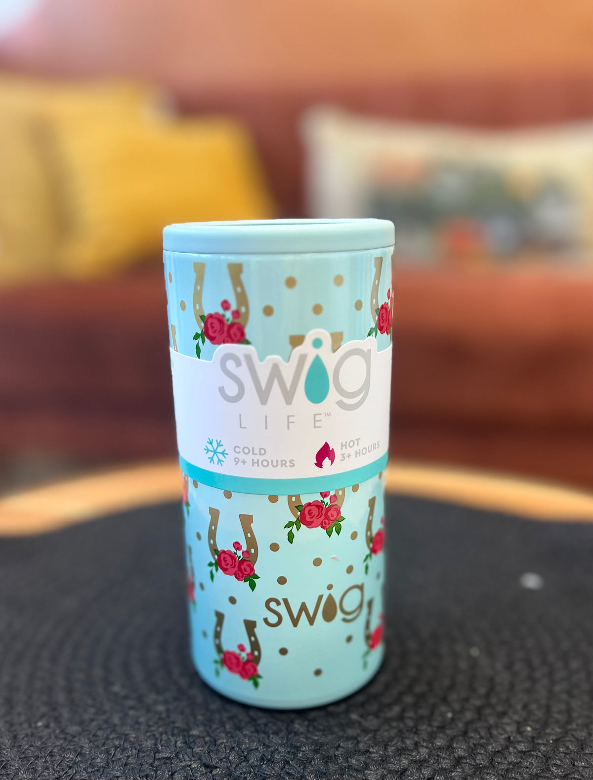 SWIG Skinny Can Cooler